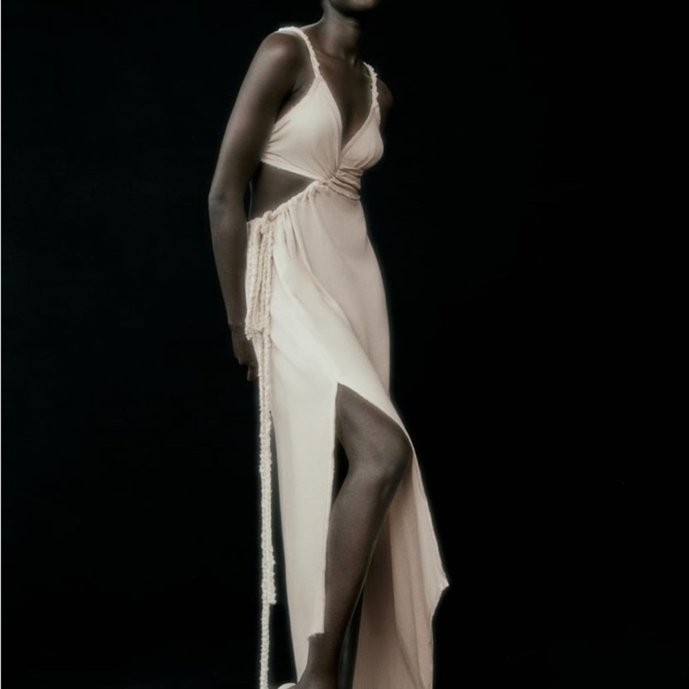 CUT OUT MAXI DRESS